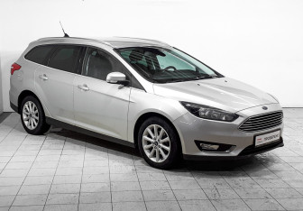 Подержанный автомобиль Ford Focus Wagon 2017 года (3 фото)