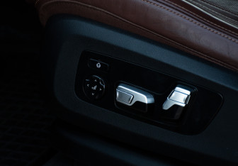 Подержанный автомобиль BMW X6 2020 года (29 фото)