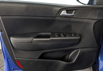 Подержанный автомобиль Kia Sportage 2021 года (18 фото)