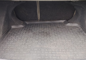 Подержанный автомобиль Toyota Avensis Sedan 2007 года (12 фото)