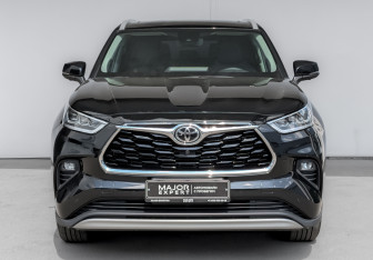 Подержанный автомобиль Toyota Highlander 2025 года (2 фото)