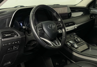 Подержанный автомобиль Hyundai Palisade 2019 года (13 фото)