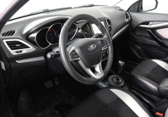 Подержанный автомобиль LADA (ВАЗ) Vesta Wagon 2018 года (9 фото)