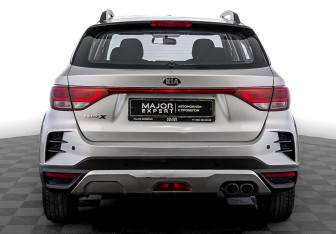 Подержанный автомобиль Kia Rio Hatchback 2021 года (6 фото)