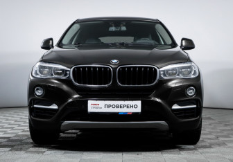 Подержанный автомобиль BMW X6 2016 года (2 фото)