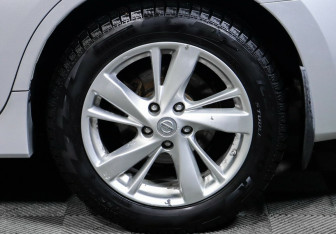 Подержанный автомобиль Nissan Teana 2015 года (7 фото)