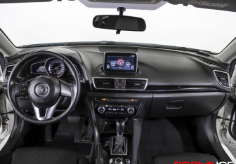Подержанный автомобиль Mazda 3 Sedan 2016 года (12 фото)