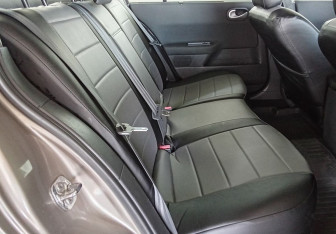 Подержанный автомобиль Renault Megane Sedan 2008 года (10 фото)