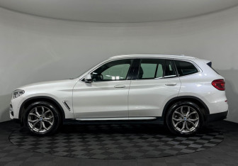 Подержанный автомобиль BMW X3 2020 года (5 фото)