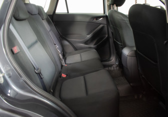Подержанный автомобиль Mazda CX-5 2012 года (10 фото)