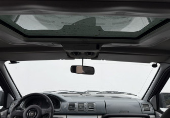 Подержанный автомобиль УАЗ Patriot 2011 года (12 фото)