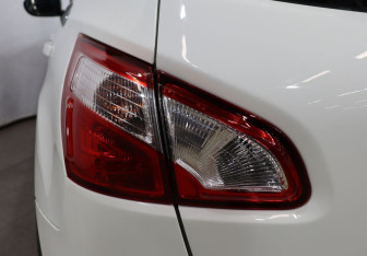 Подержанный автомобиль Nissan Qashqai 2011 года (22 фото)