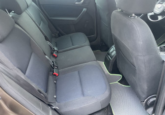 Подержанный автомобиль Skoda Yeti 2011 года (11 фото)