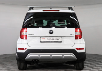 Подержанный автомобиль Skoda Yeti 2016 года (6 фото)