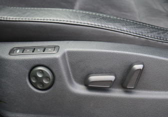 Подержанный автомобиль Skoda Superb Liftback 2013 года (12 фото)
