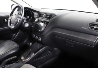 Подержанный автомобиль Kia Rio Sedan 2016 года (5 фото)