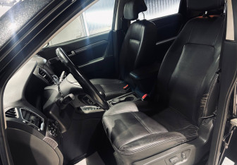 Подержанный автомобиль Chevrolet Captiva 2012 года (8 фото)