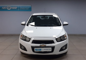 Подержанный автомобиль Chevrolet Aveo Hatchback 2013 года (2 фото)