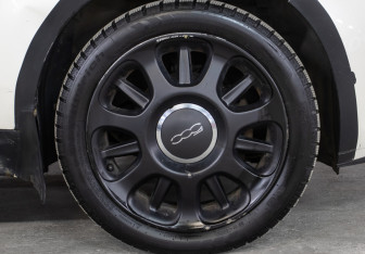 Подержанный автомобиль Fiat 500 Hatchback 2008 года (20 фото)