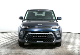 Подержанный автомобиль Kia Soul 2022 года (2 фото)