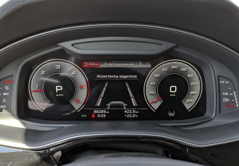 Подержанный автомобиль Audi Q7 2021 года (16 фото)