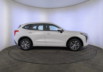 Подержанный автомобиль Haval Jolion 2023 года (4 фото)