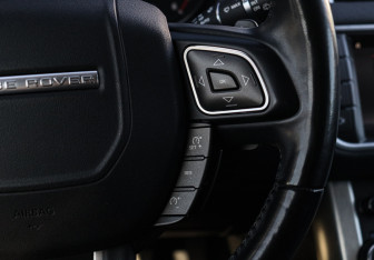 Подержанный автомобиль Land Rover Range Rover Evoque 2018 года (21 фото)