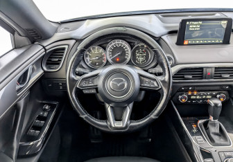Подержанный автомобиль Mazda CX-9 2018 года (22 фото)