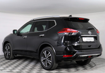 Подержанный автомобиль Nissan X-Trail 2019 года (4 фото)