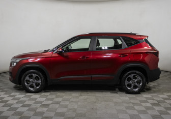 Подержанный автомобиль Kia Seltos 2021 года (8 фото)