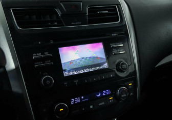 Подержанный автомобиль Nissan Teana 2015 года (11 фото)