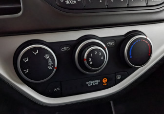 Подержанный автомобиль Kia Picanto 2012 года (21 фото)