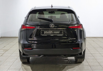 Подержанный автомобиль Lexus NX 2016 года (6 фото)