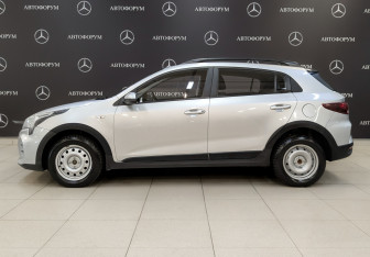 Подержанный автомобиль Kia Rio Hatchback 2021 года (8 фото)