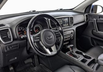 Подержанный автомобиль Kia Sportage 2021 года (15 фото)