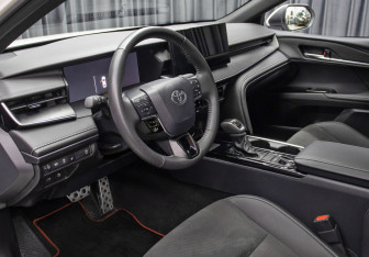 Новый Toyota Camry Sedan 2024 (16 фото)