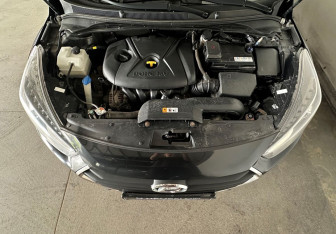Подержанный автомобиль Hyundai i40 Sedan 2015 года (19 фото)