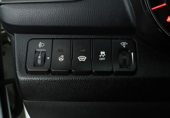 Подержанный автомобиль Kia Rio Sedan 2016 года (14 фото)