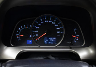 Подержанный автомобиль Toyota RAV4 2013 года (13 фото)