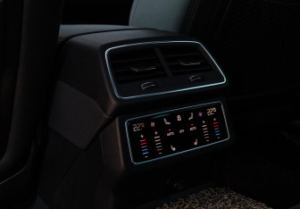 Подержанный автомобиль Audi A6 Sedan 2020 года (14 фото)