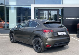 Подержанный автомобиль Citroen DS4 2012 года (7 фото)
