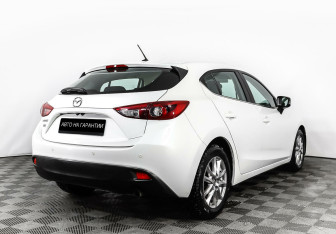 Подержанный автомобиль Mazda 3 Hatchback 2015 года (5 фото)