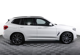 Подержанный автомобиль BMW X3 2020 года (4 фото)