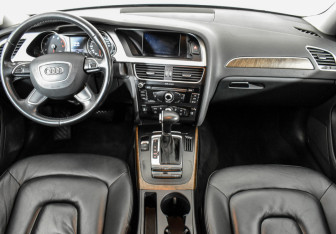 Подержанный автомобиль Audi A4 Sedan 2015 года (14 фото)