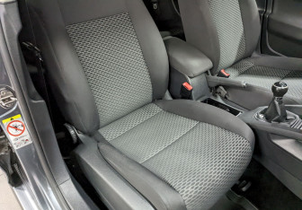 Подержанный автомобиль Volkswagen Jetta Sedan 2010 года (20 фото)