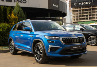 Подержанный автомобиль Skoda Kodiaq 2023 года (2 фото)