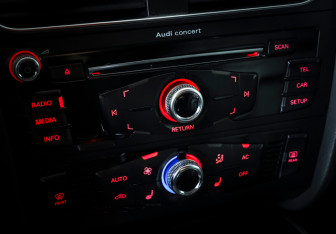 Подержанный автомобиль Audi A5 Coupe 2013 года (15 фото)