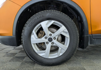 Подержанный автомобиль Nissan X-Trail 2019 года (14 фото)