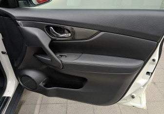 Подержанный автомобиль Nissan X-Trail 2019 года (24 фото)
