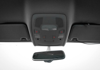 Подержанный автомобиль Audi A6 allroad 2012 года (25 фото)